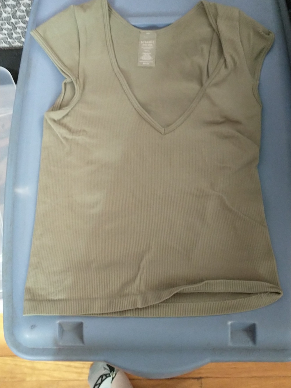 Ribbed Vneck Athletic Top